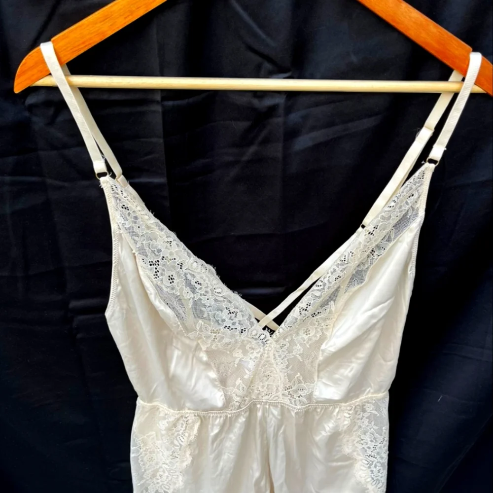 Primark off white satin lace bodysuit - Picture 5 of 8